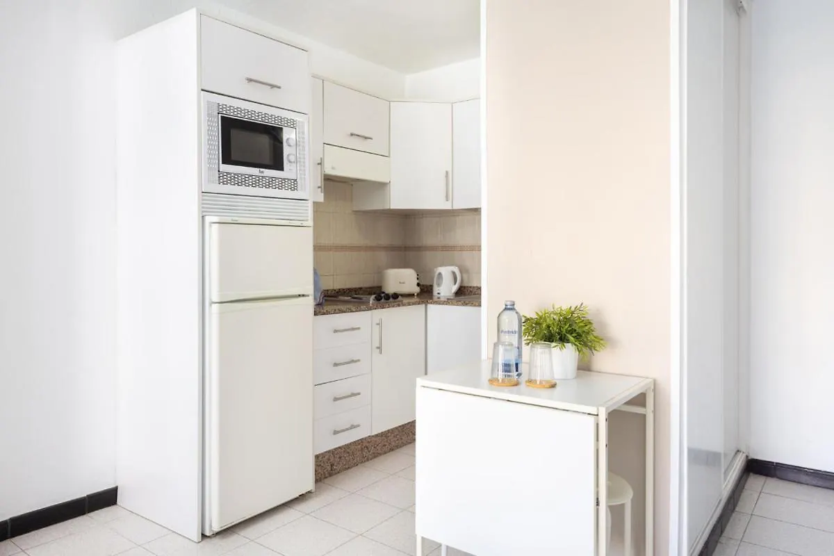 Aparthotel Comodoro- Ravel Los Cristianos