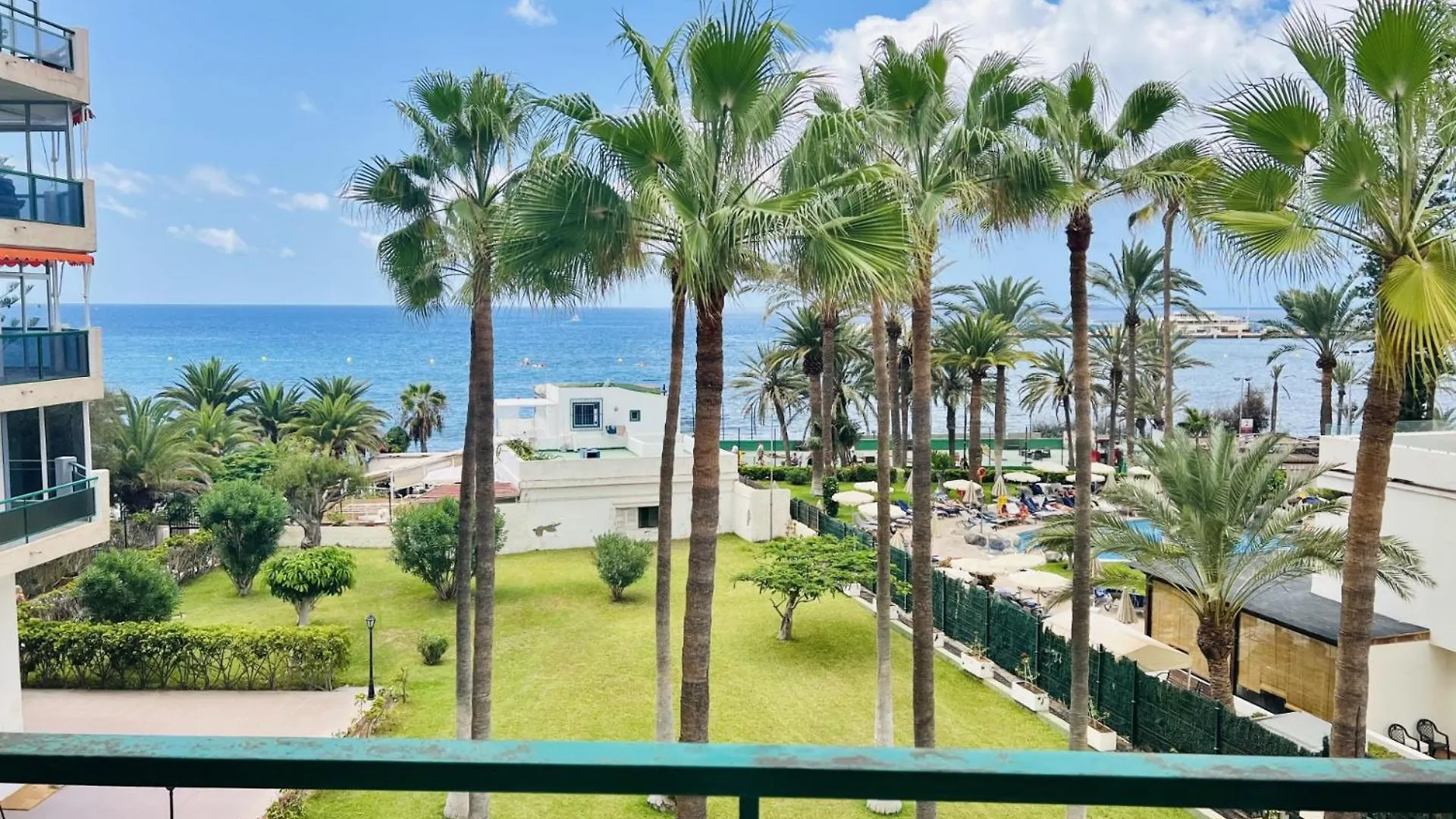 Aparthotel Comodoro- Ravel Los Cristianos