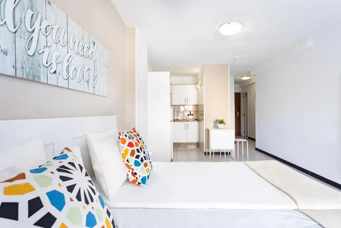 Comodoro- Ravel Los Cristianos  Apartahotel Los Cristianos (Tenerife)